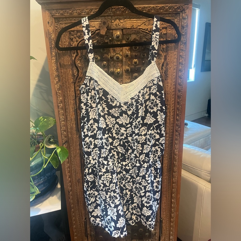 Club Monaco Navy/white Romper